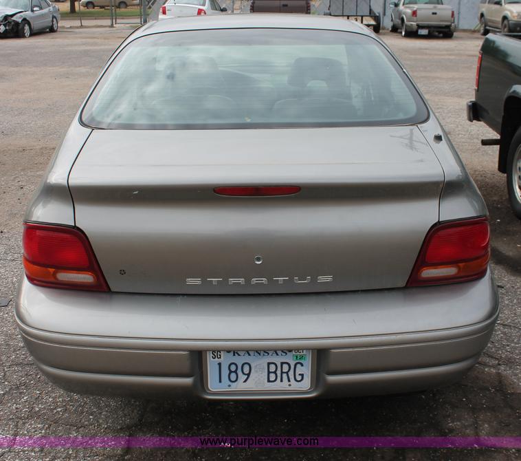 image for item I8044 1999 Dodge Stratus ES