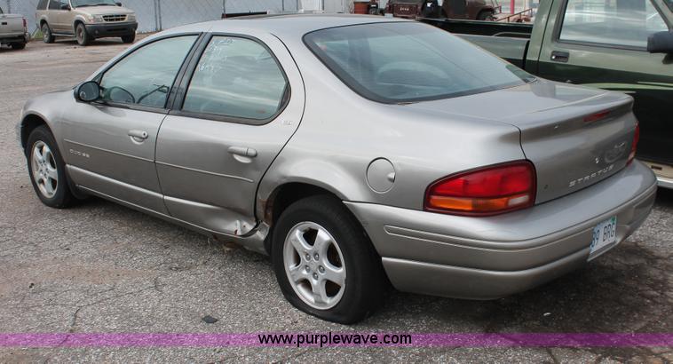 image for item I8044 1999 Dodge Stratus ES