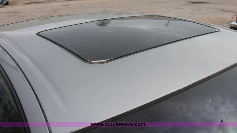 image for item I8044 1999 Dodge Stratus ES