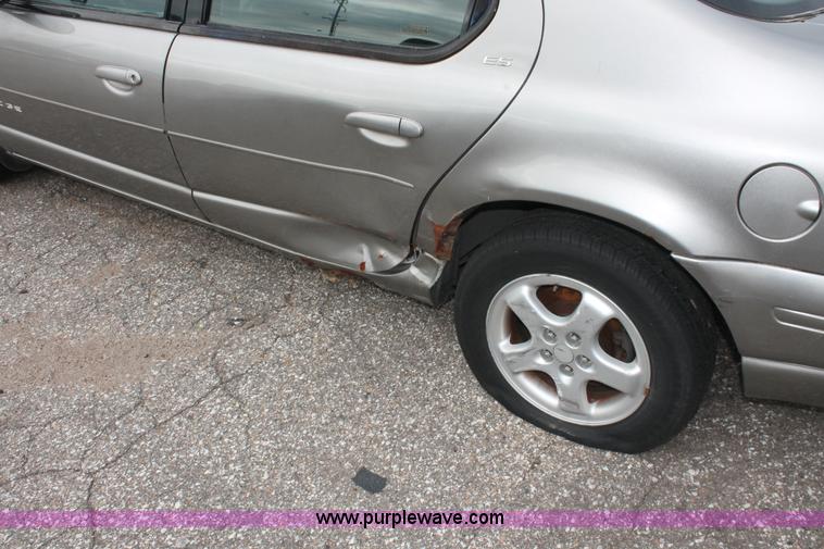 image for item I8044 1999 Dodge Stratus ES