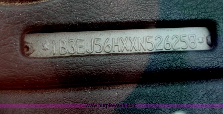 image for item I8044 1999 Dodge Stratus ES