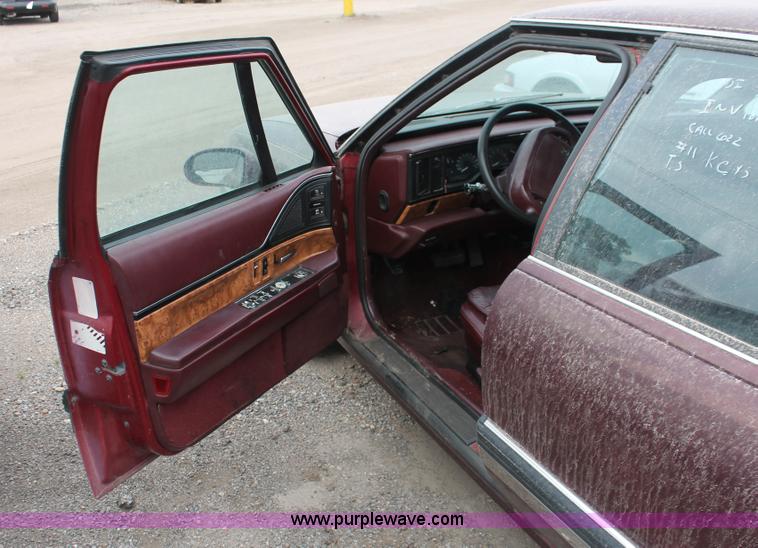 image for item I8046 1993 Buick LeSabre Limited
