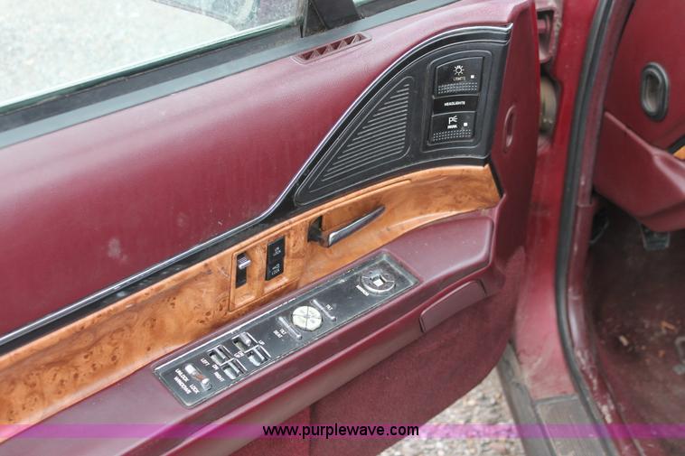 image for item I8046 1993 Buick LeSabre Limited