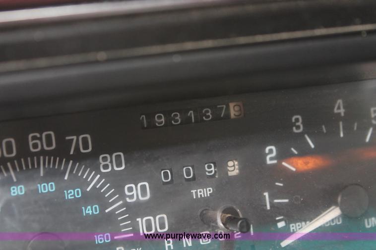 image for item I8046 1993 Buick LeSabre Limited