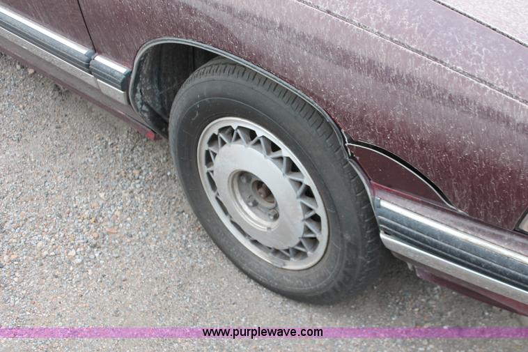 image for item I8046 1993 Buick LeSabre Limited