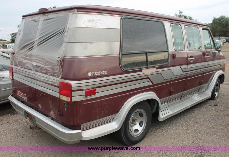 image for item I8047 1990 GMC Vandura G2500 pickup truck