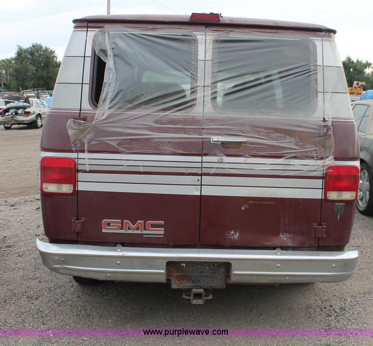 image for item I8047 1990 GMC Vandura G2500 pickup truck
