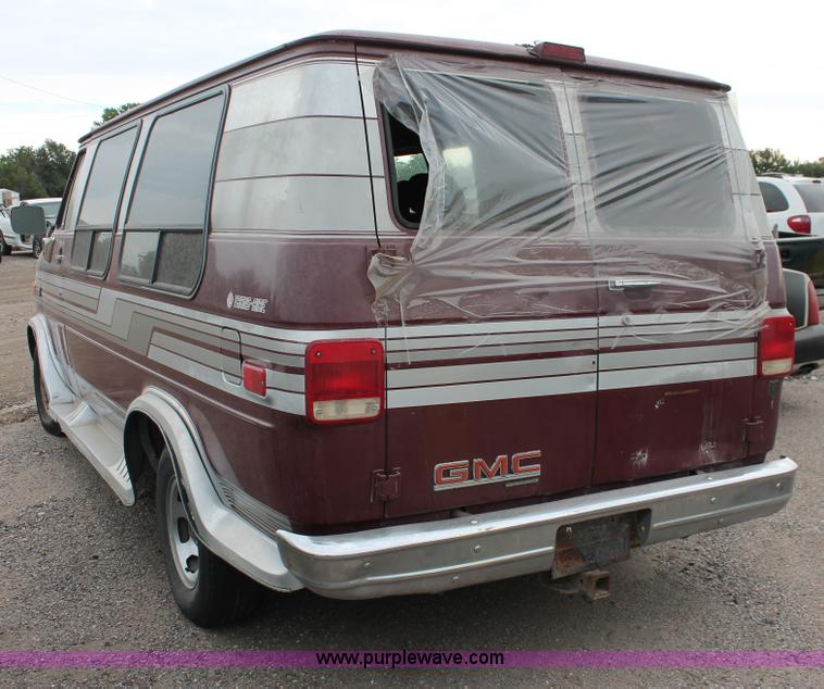 image for item I8047 1990 GMC Vandura G2500 pickup truck