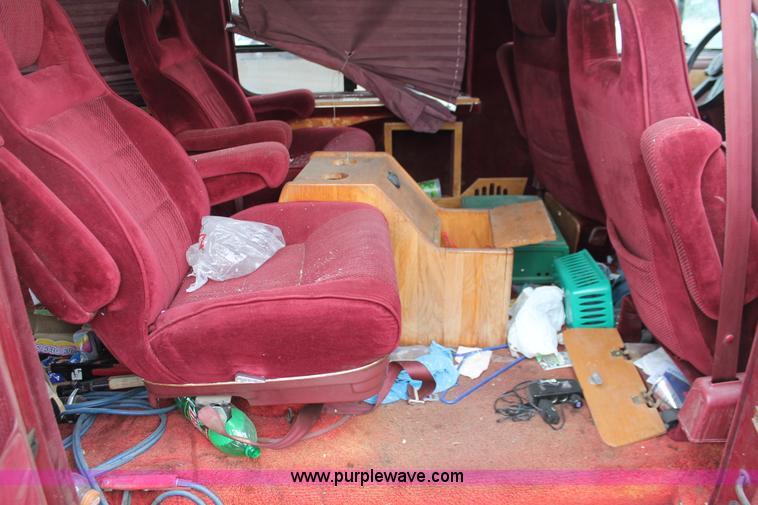 image for item I8047 1990 GMC Vandura G2500 pickup truck