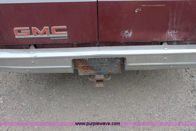 image for item I8047 1990 GMC Vandura G2500 pickup truck