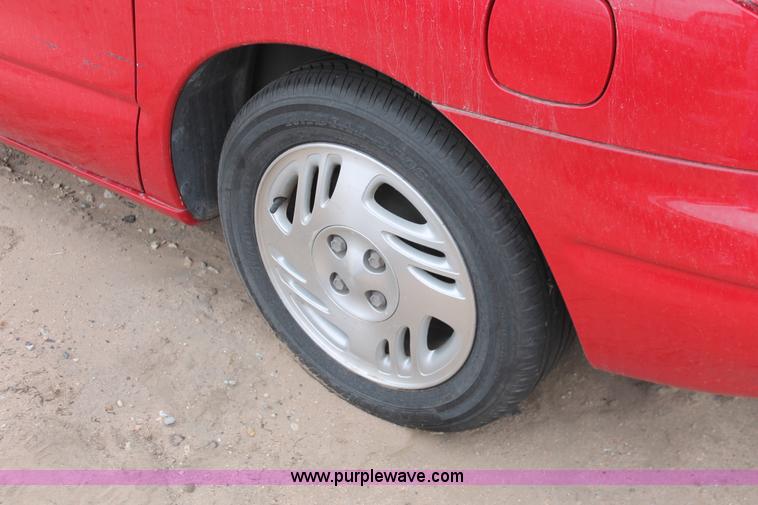 image for item I8049 2000 Saturn SC SC2