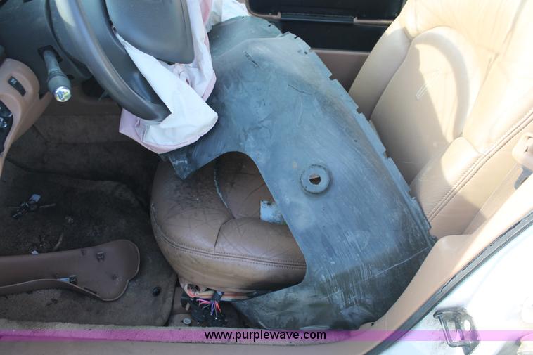 image for item I8095 1995 Lincoln Continental