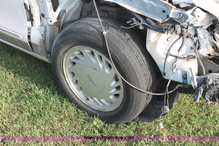 image for item I8095 1995 Lincoln Continental