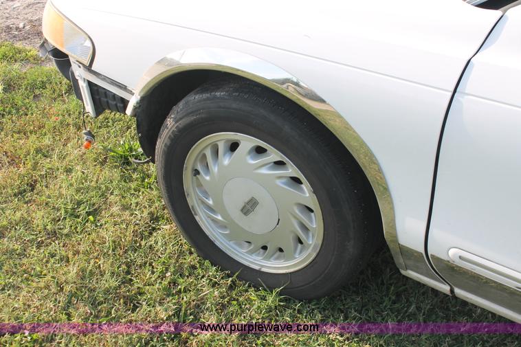 image for item I8095 1995 Lincoln Continental