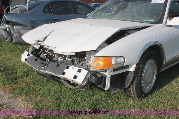 image for item I8095 1995 Lincoln Continental