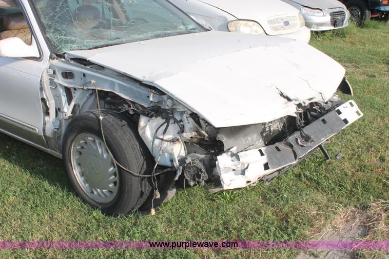 image for item I8095 1995 Lincoln Continental