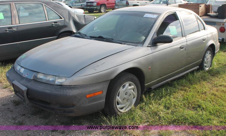 image for item I8096 1997 Saturn SL