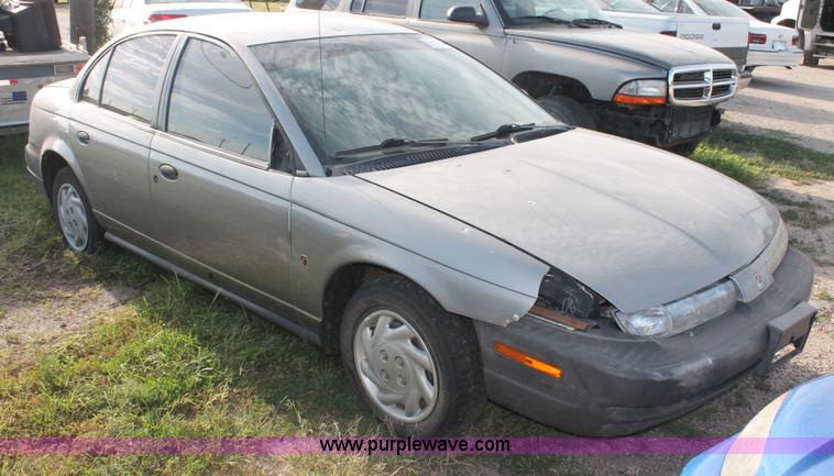 image for item I8096 1997 Saturn SL