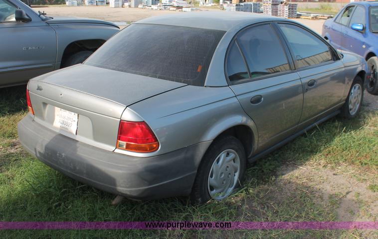 image for item I8096 1997 Saturn SL