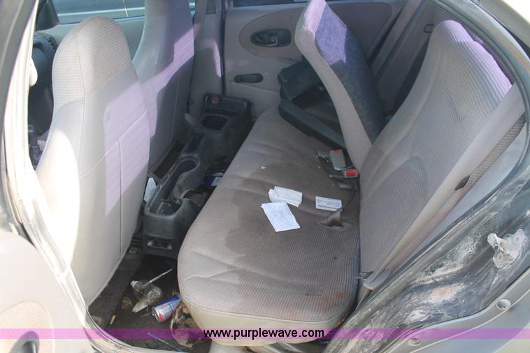 image for item I8096 1997 Saturn SL