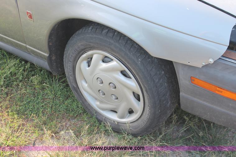 image for item I8096 1997 Saturn SL