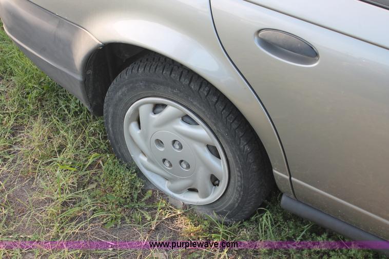 image for item I8096 1997 Saturn SL