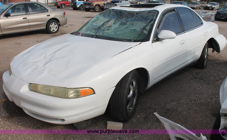 image for item I8099 1998 Oldsmobile Intrigue GL