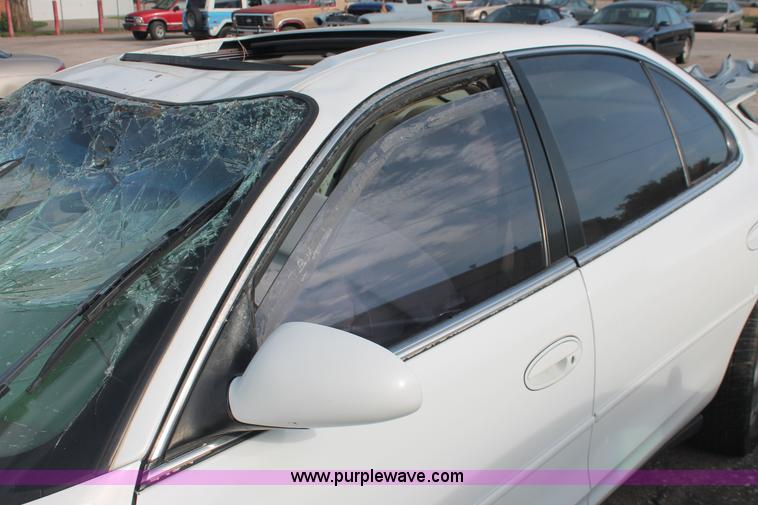 image for item I8099 1998 Oldsmobile Intrigue GL