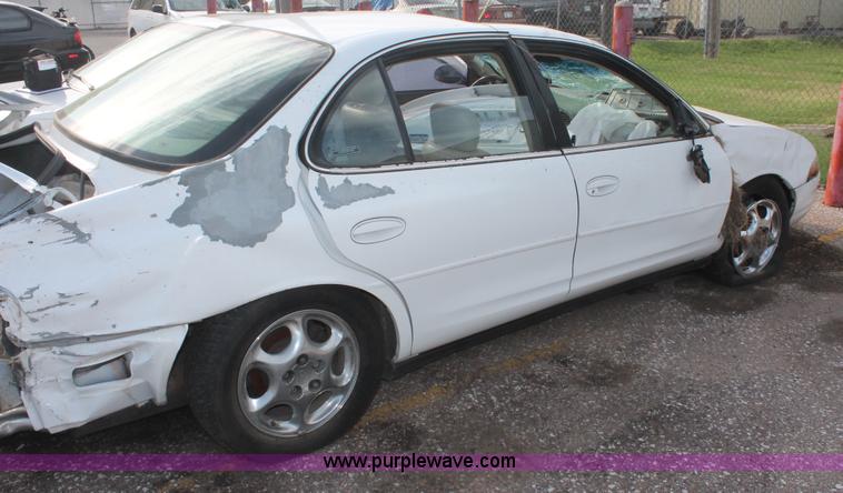 image for item I8099 1998 Oldsmobile Intrigue GL