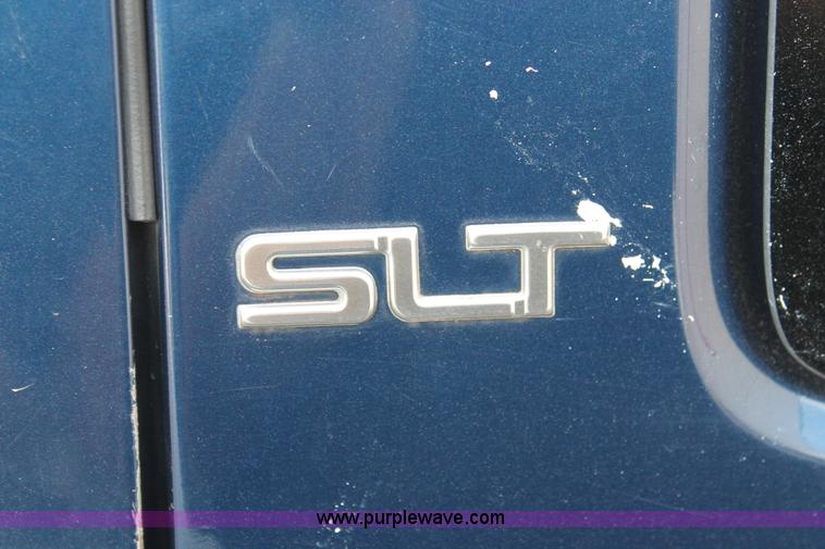 image for item I8100 2001 GMC Savana G1500 SLT van