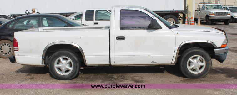 image for item I8101 1997 Dodge Dakota Sport pickup truck