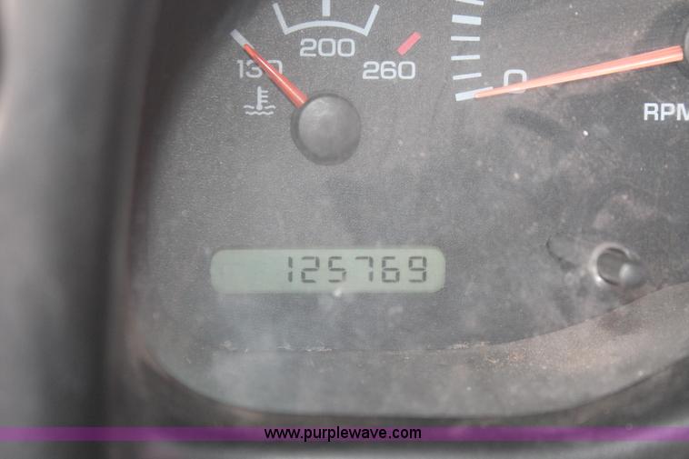 image for item I8101 1997 Dodge Dakota Sport pickup truck