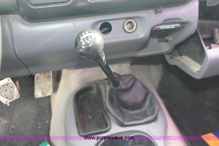 image for item I8101 1997 Dodge Dakota Sport pickup truck