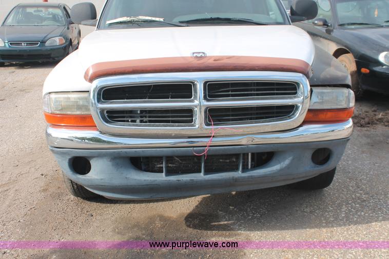 image for item I8101 1997 Dodge Dakota Sport pickup truck
