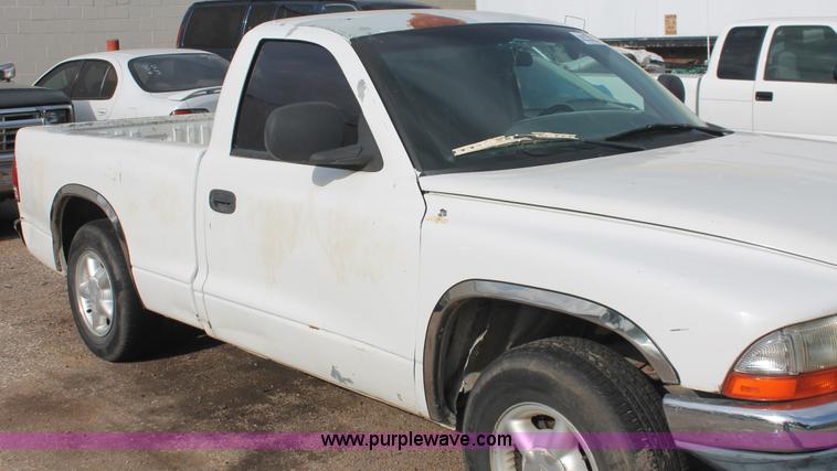 image for item I8101 1997 Dodge Dakota Sport pickup truck