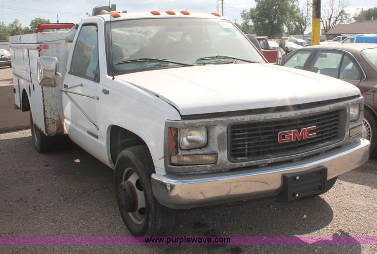 image for item I8103 1998 GMC Sierra 3500 utility truck