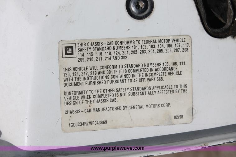 image for item I8103 1998 GMC Sierra 3500 utility truck