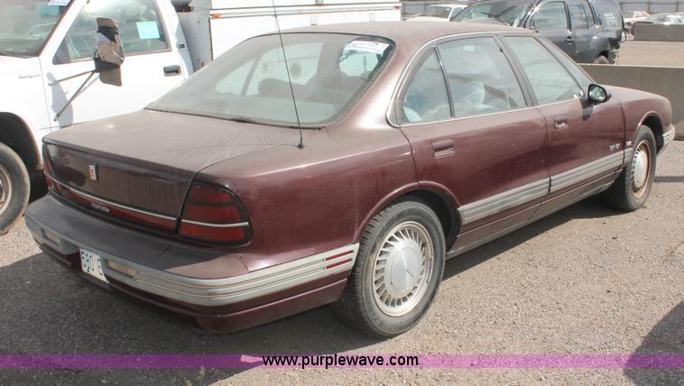 image for item I8104 1992 Oldsmobile Royale Eighty Eight