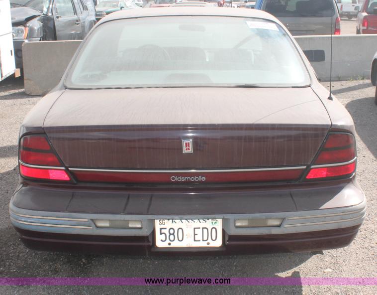 image for item I8104 1992 Oldsmobile Royale Eighty Eight