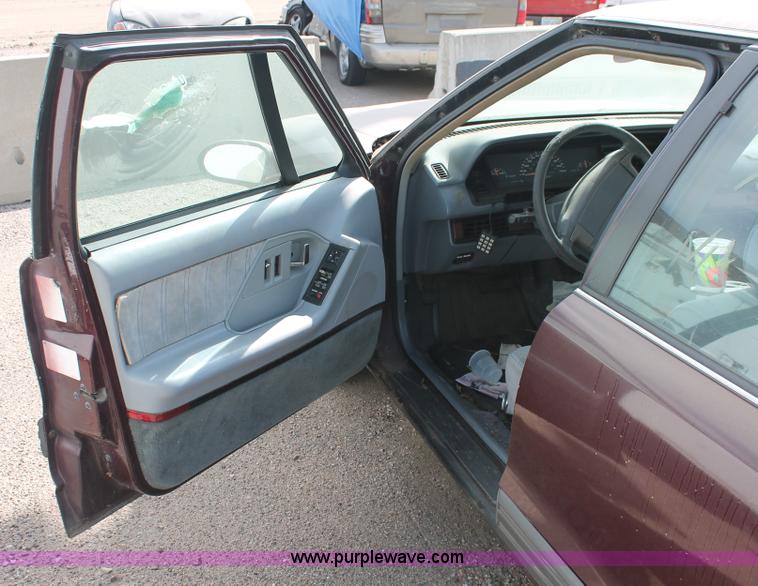 image for item I8104 1992 Oldsmobile Royale Eighty Eight