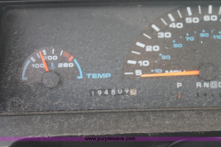 image for item I8104 1992 Oldsmobile Royale Eighty Eight