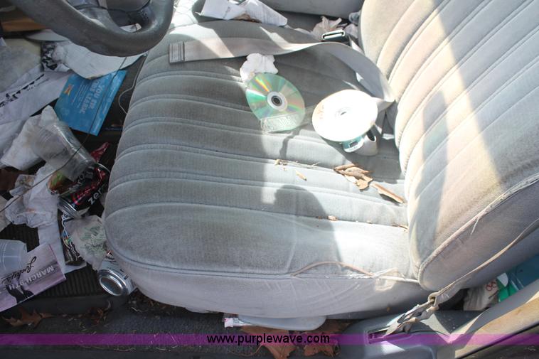 image for item I8104 1992 Oldsmobile Royale Eighty Eight