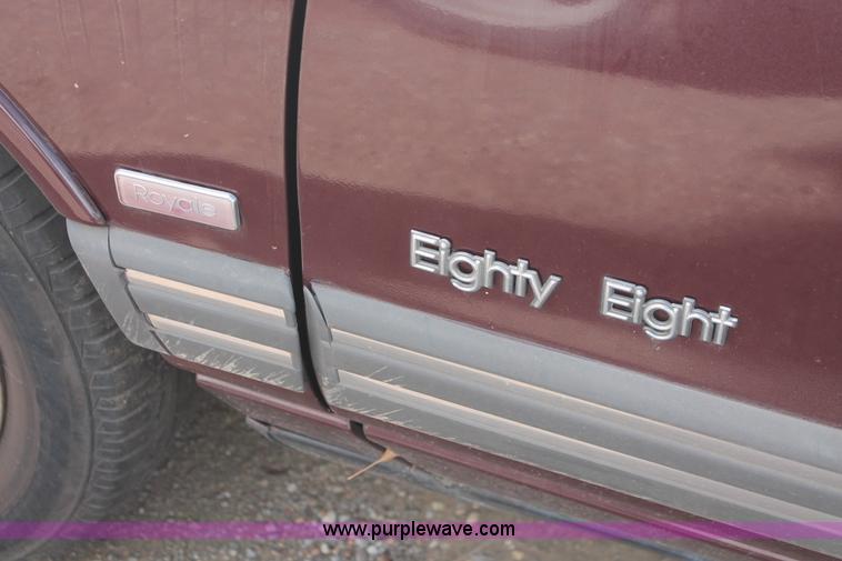image for item I8104 1992 Oldsmobile Royale Eighty Eight