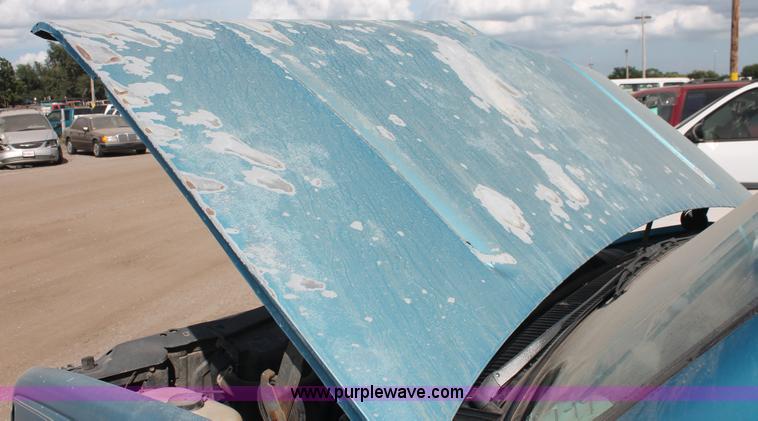 image for item I8105 1991 Chevrolet 1500 pickup truck