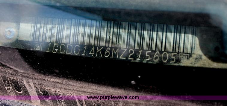 image for item I8105 1991 Chevrolet 1500 pickup truck