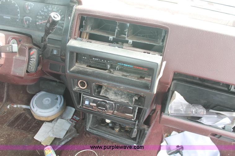 image for item I8106 1993 Nissan Frontier pickup truck