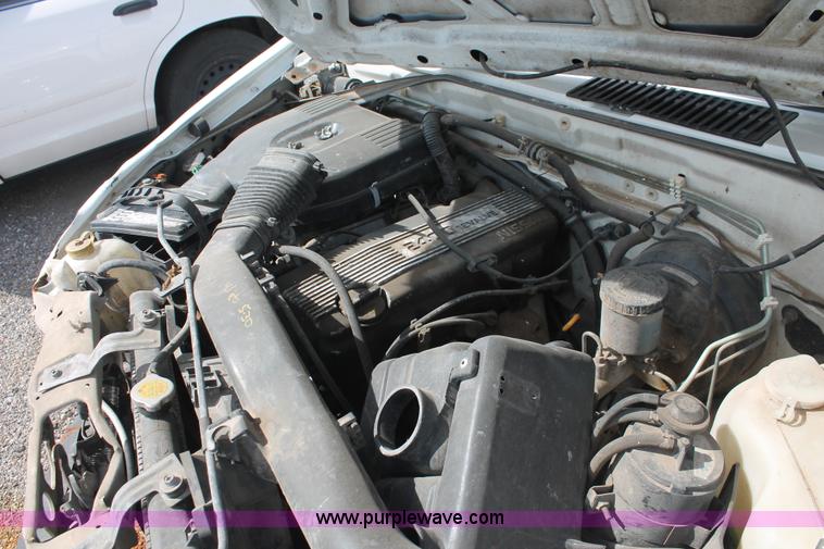 image for item I8106 1993 Nissan Frontier pickup truck