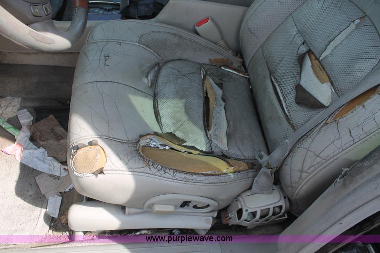 image for item I8107 2001 Cadillac DeVille DTS