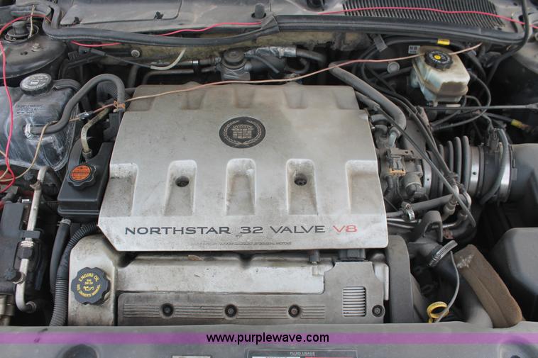 image for item I8107 2001 Cadillac DeVille DTS