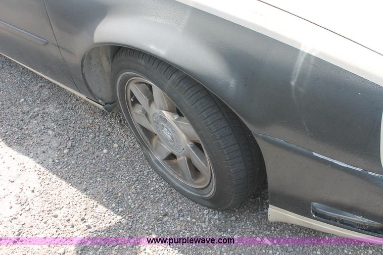 image for item I8107 2001 Cadillac DeVille DTS